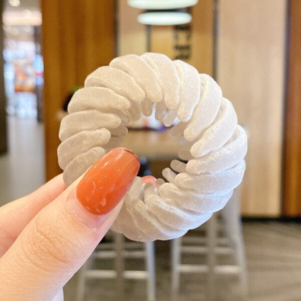 Women Hollow Hair Circle High Horsetail Artifact Fixed Coiler Hairpin Horsetail Headdress Fashion Hair Accessories - Image 2