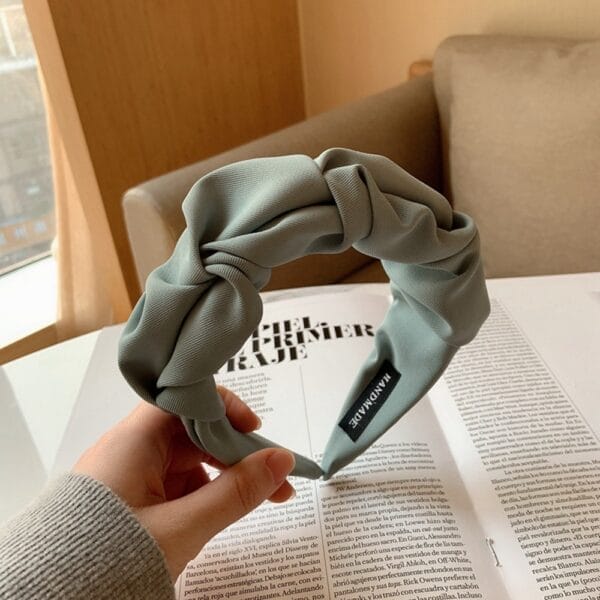 Fashionable Retro Compression Hair Accessories Women - Image 4