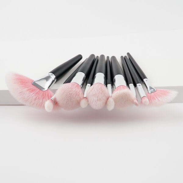 10 beauty makeup brushes - Image 2