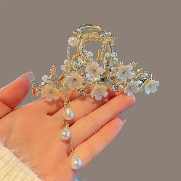 Large Metal Pearl Bell Orchid Tassel Hair Clip - Image 4